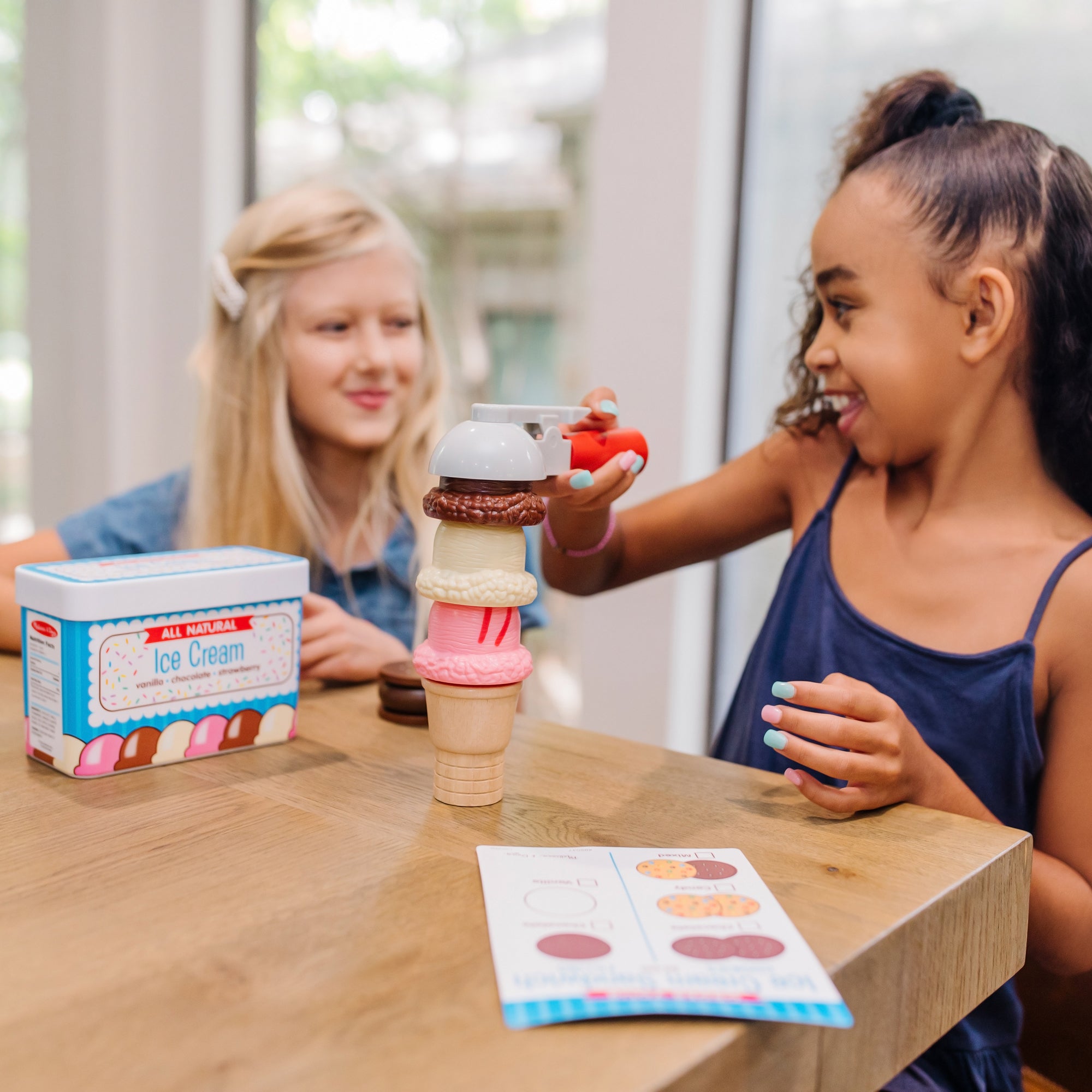 Scoops & Sandwiches Ice Cream Play Set - Image 10